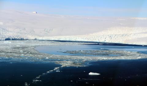 Eddy in front of Fridtjof Nansen Glacier | NASA Airborne Science Program